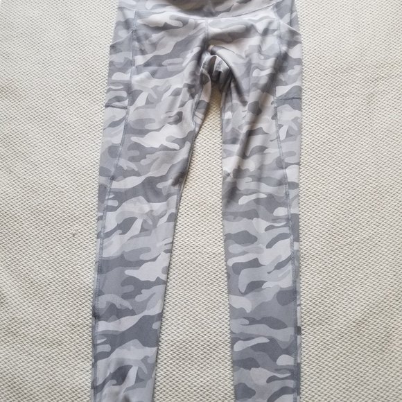Gray camo leggings medium - Picture 1 of 2